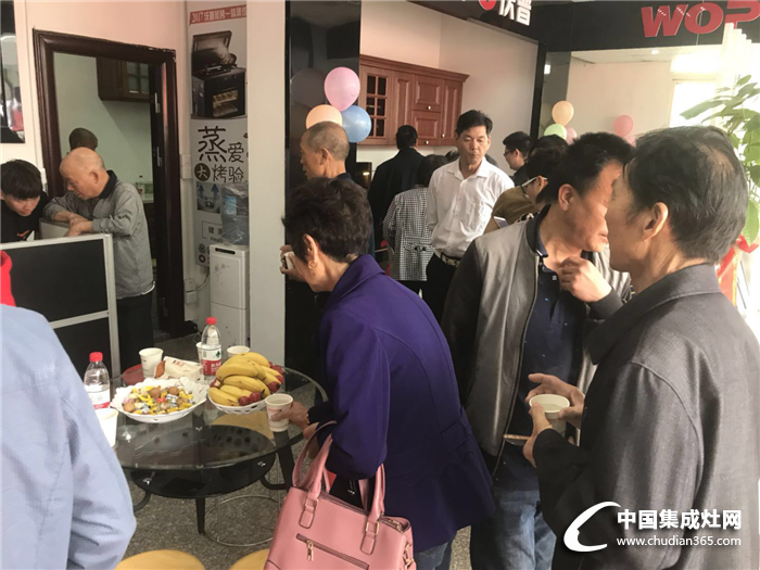 熱烈慶祝沃普義烏專賣店盛大開業(yè)，引燃集成灶行業(yè)未來星火