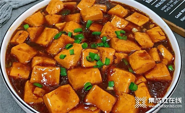 千科廚房給你加餐啦，今天來學(xué)“麻婆豆腐”，麻辣鮮香！