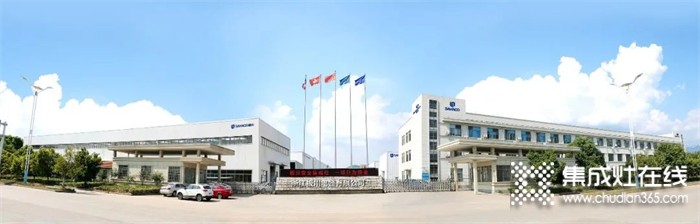 板川江西豐城經銷商饒建玲：品牌概念吸引，用心塑造門店形象