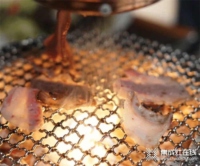 ZHEPAI 浙派“藍(lán)影飛翼”蒸烤集成灶 丨不用炭火，在家也能痛快燒烤！